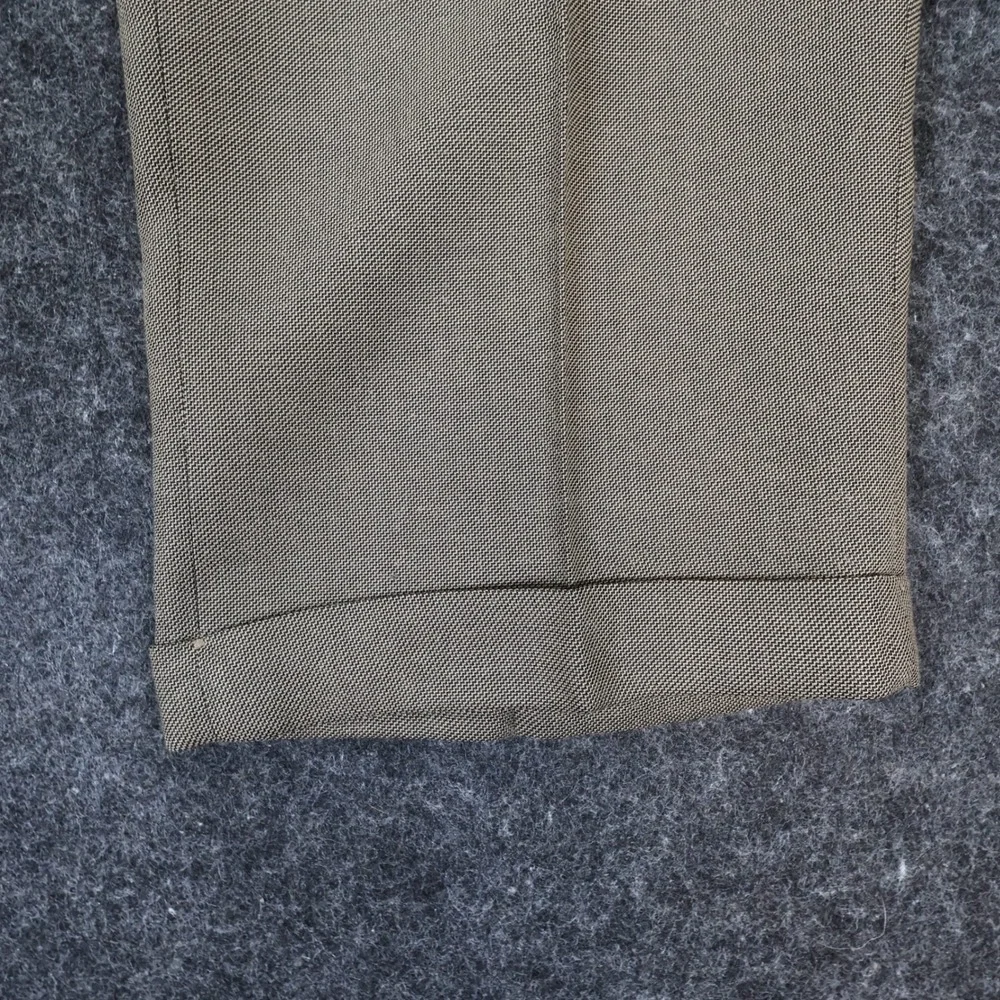 Van Heusen Dress Pants Mens 38x30 Brown Rayon Polyester Pleated Relaxed Slacks